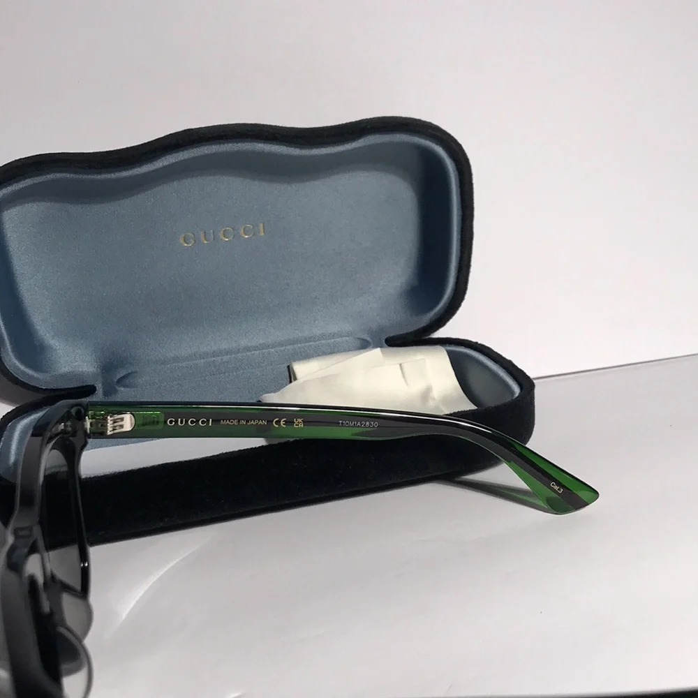 New Authentic GUCCI GG0057SKN 56MM Sunglasses – Black/Green